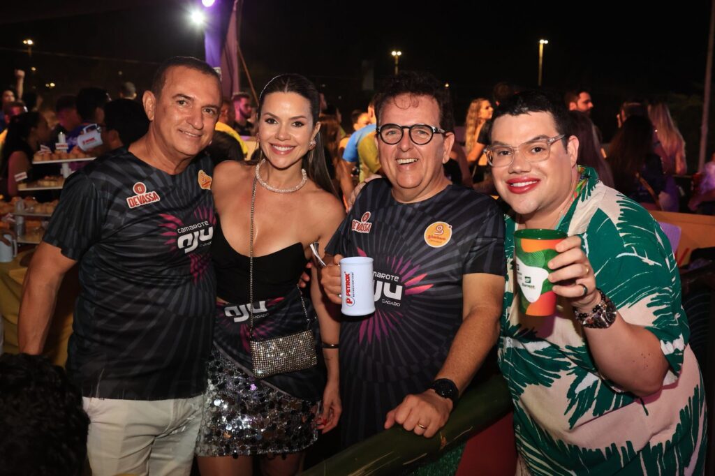 Erick com os empresários Salles, Marina Araújo e Emanuel Oliveira